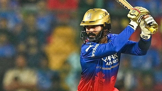 vaughan doesn't want dinesh karthik to retire but doubts faf du plessis' rcb future: 'staggering they haven't won ipl'