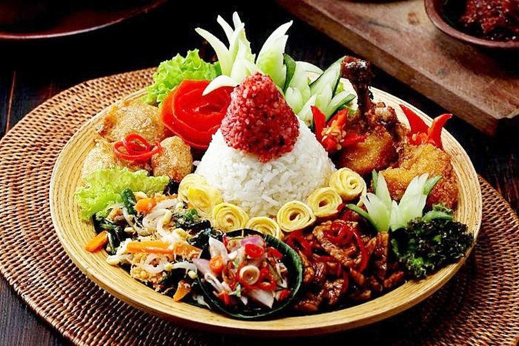 dari mata turun ke perut, tiktok ajak masyarakat indonesia jelajahi cita rasa nusantara di #foodfestontiktok