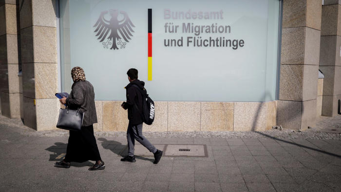 geflüchtete: mehr als drei millionen menschen suchten 2023 schutz in deutschland