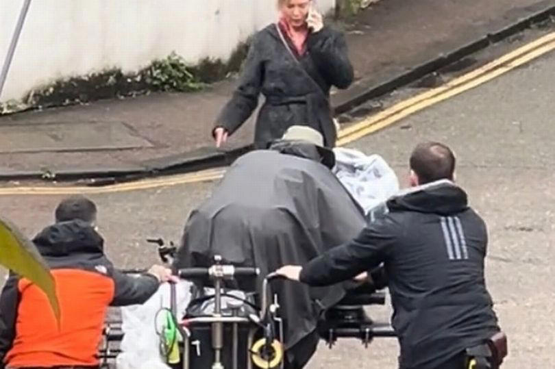 bridget jones fans spot 'crazy' detail in mad about the boy scene being filmed in london