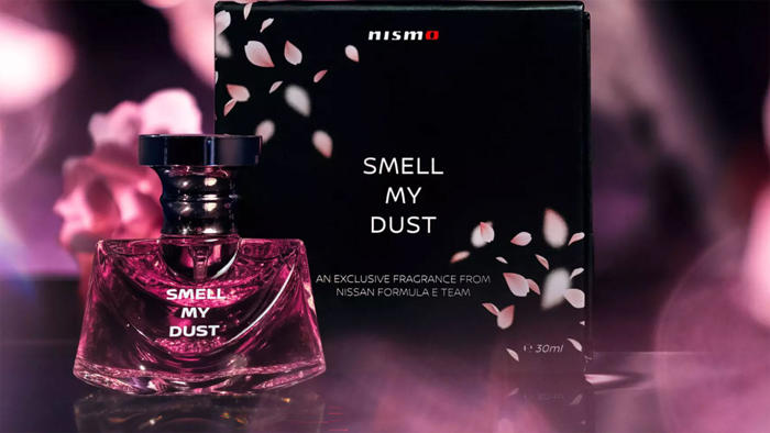 nissan maakt parfum die ruikt naar bandenrook en kersenbloesem