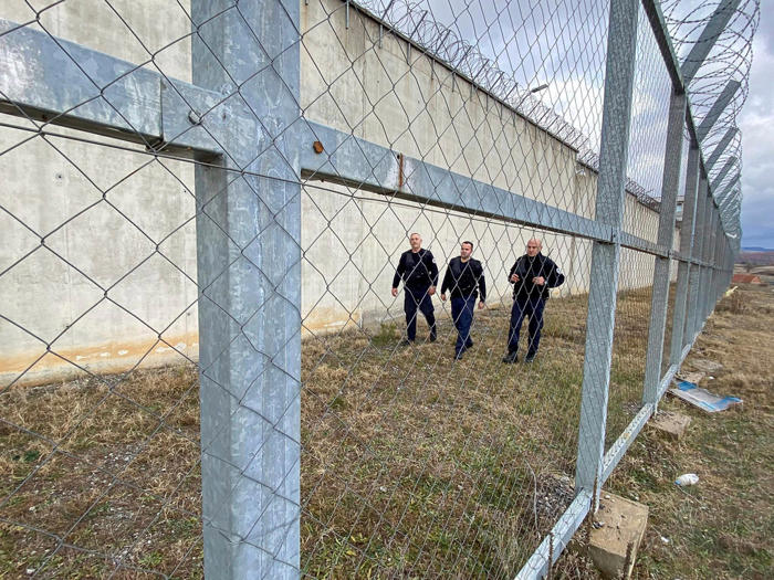 kosovo hyr ut fängelseplatser till danmark