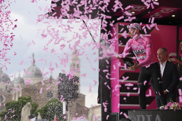 merlier sprints to second victory on stage 18 of giro, pogacar maintains considerable lead