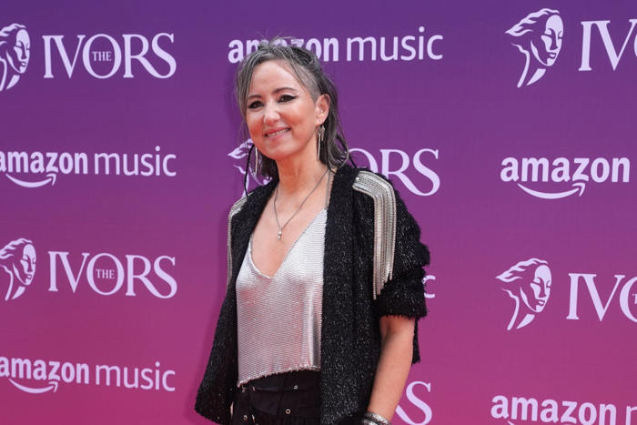 kt tunstall says she feels bad for new singers ahead of accepting ivor honour