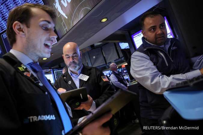 Wall Street Mengalami Pergerakan Campuran: S&P 500 dan Nasdaq Menguat, Dow Terkoreksi