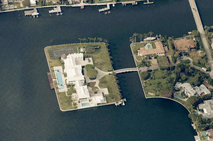 an australian investor is the buyer of a $150 million private island in palm beach