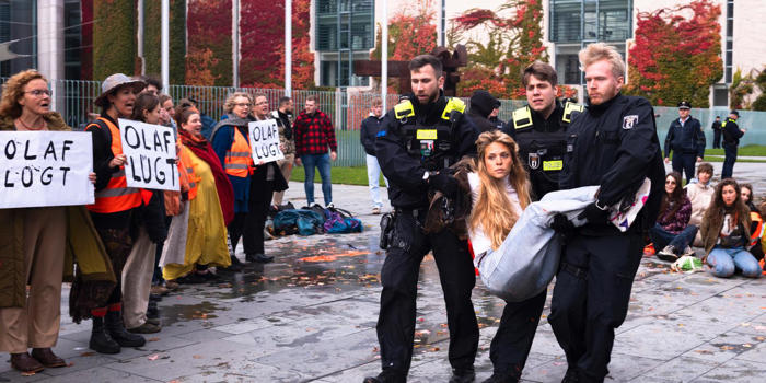 unikt fall mot aktivister i tyskland oroar amnesty