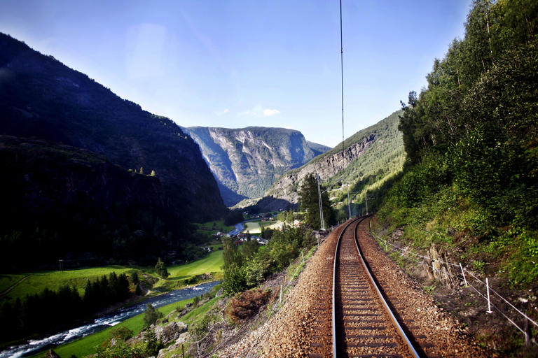 Nesten fire av ti nordmenn synes bærekraft er viktig når de velger reise