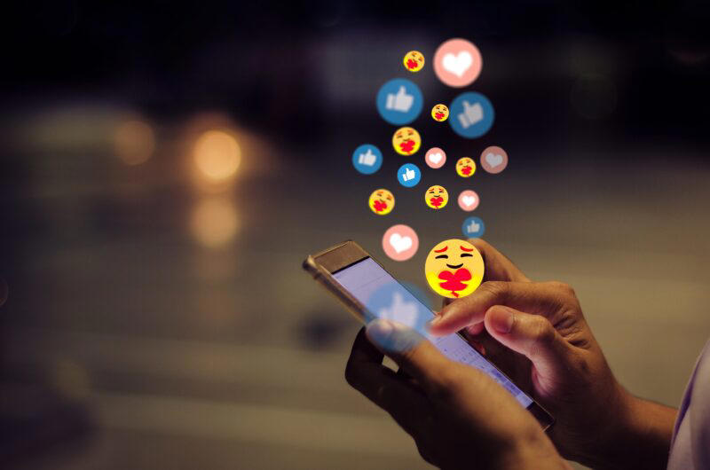 android, bekijk de 7 nieuwe emoji's die je in 2025 op je telefoon kunt verwachten: van een vermoeid gezicht tot een boom zonder bladeren