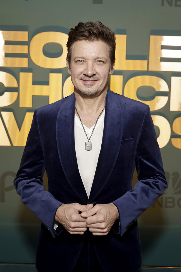 jeremy renner shares 3-word lesson he learned after near-fatal snowplow accident