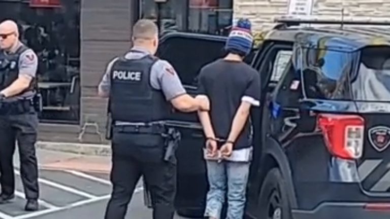 Video Police Pull Up To Lancaster Mcdonalds To Arrest Man Accused Of