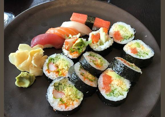 <p>- Rating: 4.5 / 5 (89 reviews)<br> - Detailed ratings: Food (4.5/5), Service (4.0/5), Value (4.5/5), Atmosphere (4.0/5)<br> - Type of cuisine: Japanese, Sushi<br> - Price: $$ - $$$<br> - Address: 1799 Amherst, Montreal, Quebec H2L 3L7 Canada<br> - <a href="https://www.tripadvisor.com//Restaurant_Review-g155032-d1754312-Reviews-Uchi-Montreal_Quebec.html">Read more on Tripadvisor</a></p>