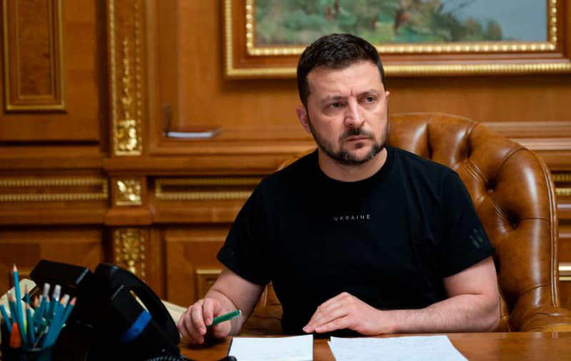 how to, zelenskyy holds commander-in-chief's staff meeting: intentions of occupiers are clear, we know how to respond