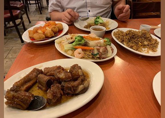 <p>- Rating: 4.0 / 5 (389 reviews)<br> - Detailed ratings: Food (4.0/5), Service (4.0/5), Value (4.0/5), Atmosphere (3.0/5)<br> - Type of cuisine: Chinese, Asian<br> - Price: $$ - $$$<br> - Address: 92 de la Gauchetiere West, Montreal, Quebec H2Z 1C1 Canada<br> - <a href="https://www.tripadvisor.com//Restaurant_Review-g155032-d701957-Reviews-Beijing-Montreal_Quebec.html">Read more on Tripadvisor</a></p>