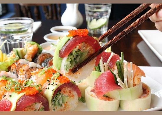 <p>- Rating: 4.5 / 5 (321 reviews)<br> - Detailed ratings: Food (4.5/5), Service (4.5/5), Value (4.5/5), Atmosphere (4.5/5)<br> - Type of cuisine: Japanese, Sushi<br> - Price: $$ - $$$<br> - Address: 424 Duluth Ave E, Montreal, Quebec H2L 1A3 Canada<br> - <a href="https://www.tripadvisor.com//Restaurant_Review-g155032-d4850006-Reviews-Saint_Sushi_Plateau-Montreal_Quebec.html">Read more on Tripadvisor</a></p>