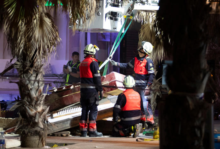 majorca: at least four dead and 21 injured in building collapse