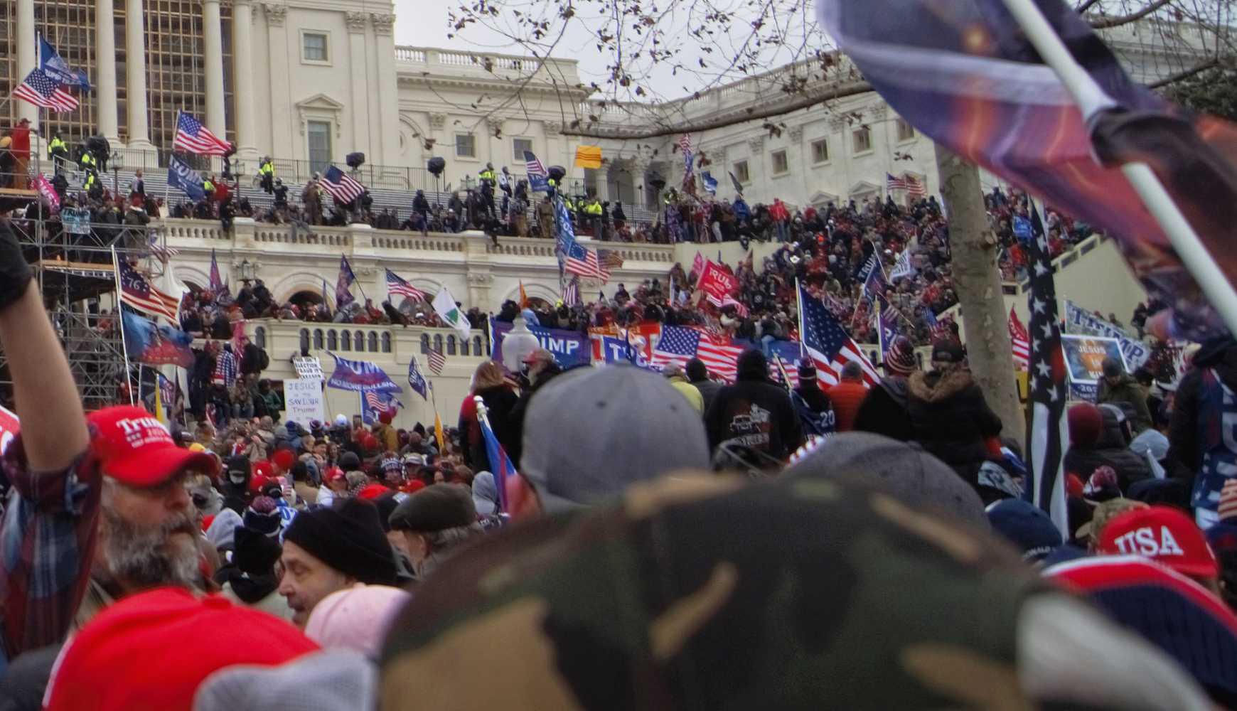 Flag Linked To Jan. 6 Rioters Reportedly Flew Outside Justice Alito's ...