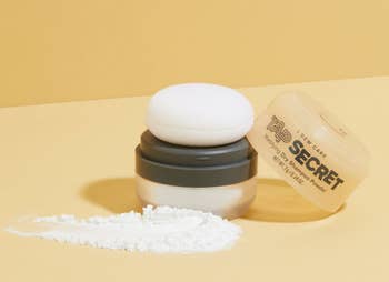 the powder container and poof applicator