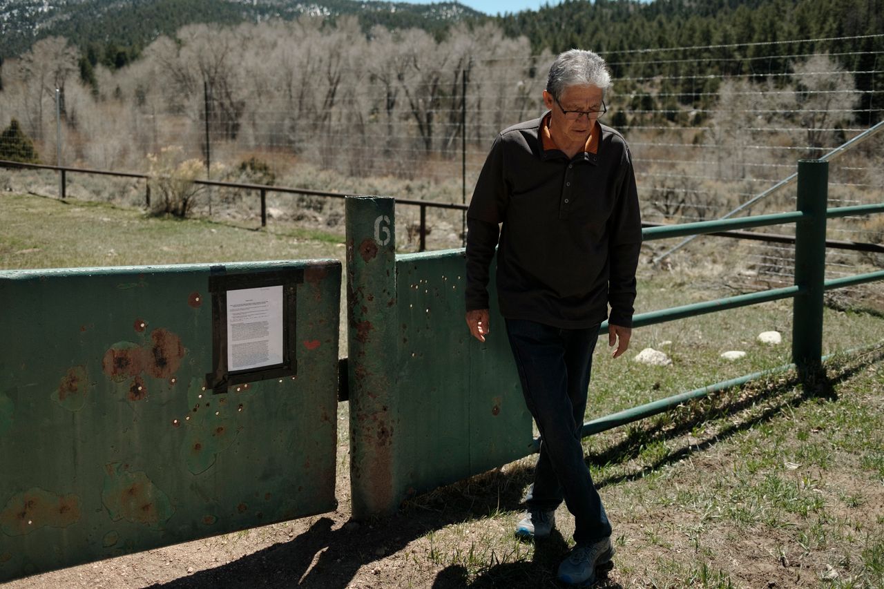 a texas oil heir vs. the hundreds of locals who have keys to his colorado mountain estate