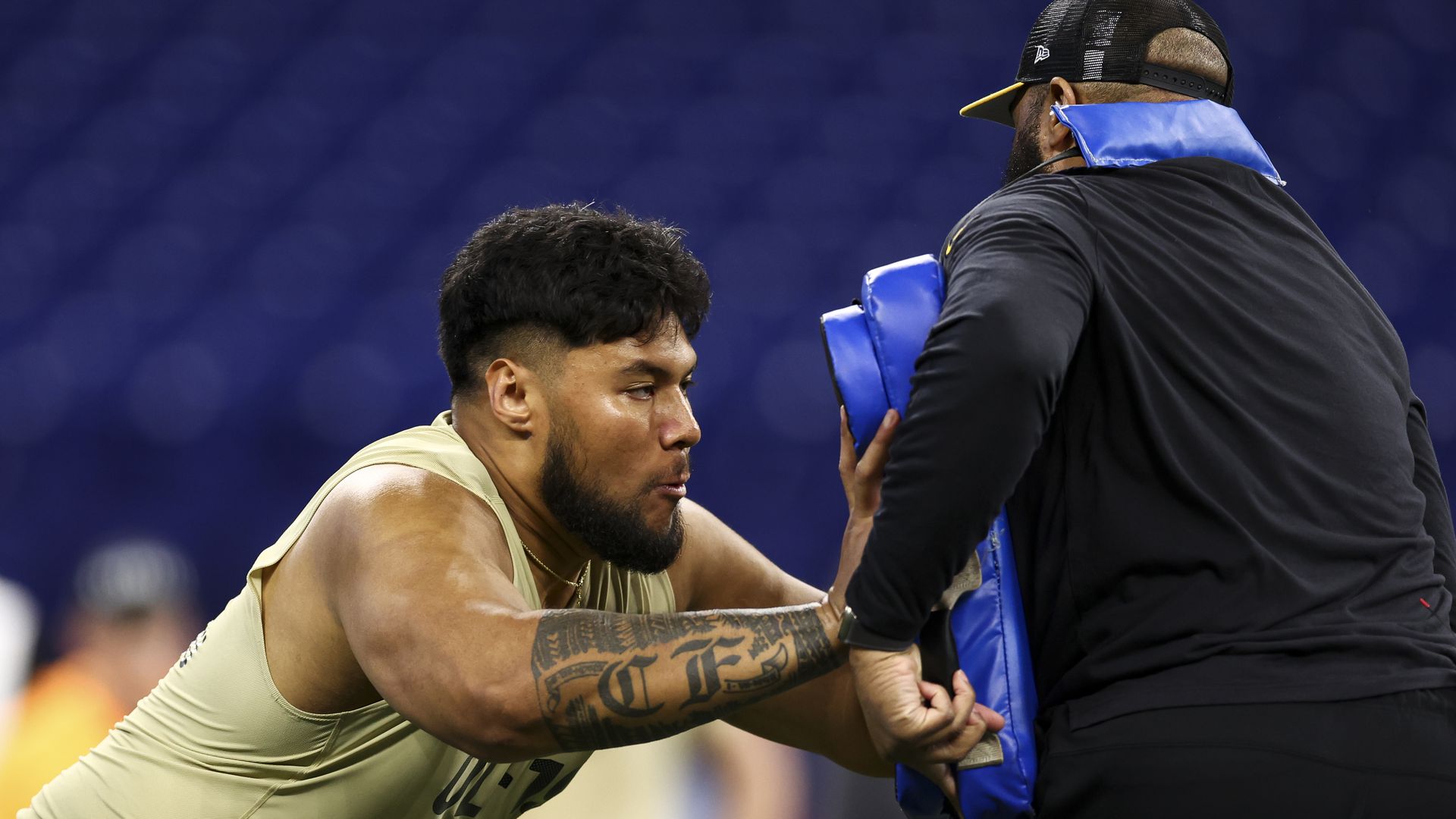 steelers ot troy fautanu used mostly as rt on day one of rookie minicamp