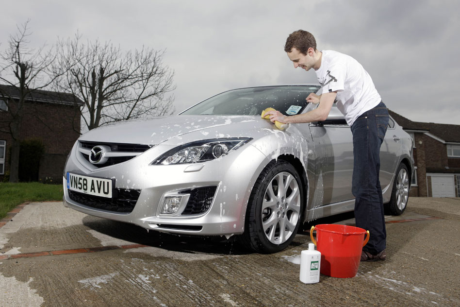 half of motorists admit to using washing-up liquid to clean their car
