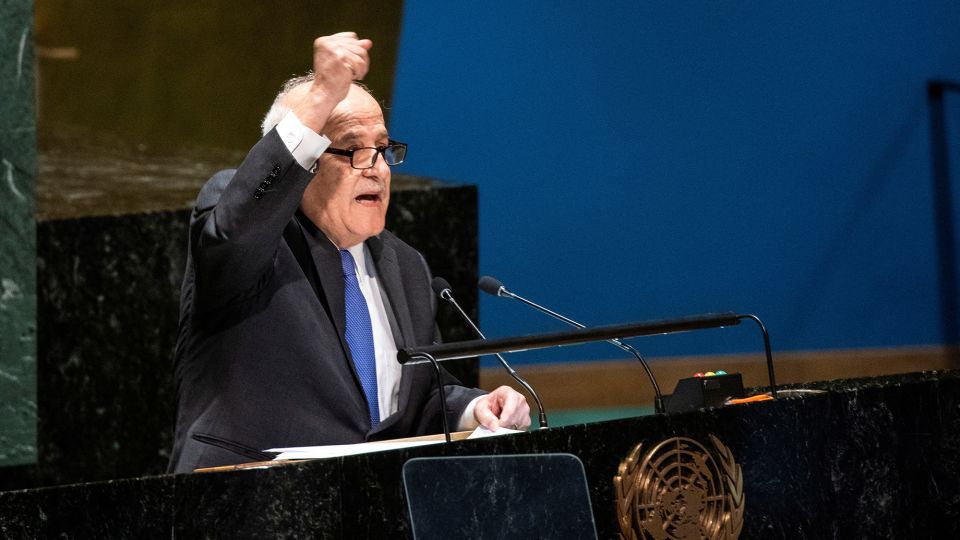 un member nations vote overwhelmingly to back palestinian membership bid