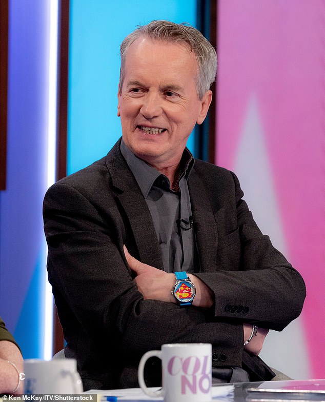 how to, frank skinner fans queue for an hour after the show to pay for parking