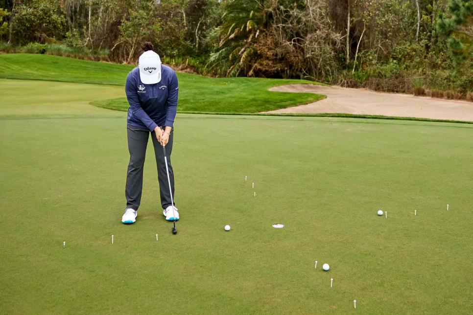 how a rising star gets up and down from two tricky spots to save par