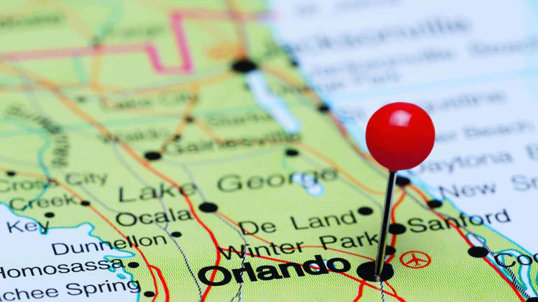Planning to drive to Orlando? What there is to see on a road trip to Disney World? We've got great stops along I-95, I-4, & I-77 on your road trip to Orlando.