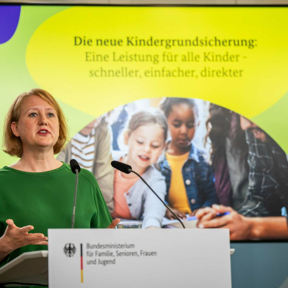 Wie Sich Ministerin Lisa Paus Im Kampf Gegen Kinderarmut Ins Abseits ...