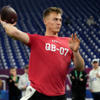Broncos agree to terms with first-round QB<br>