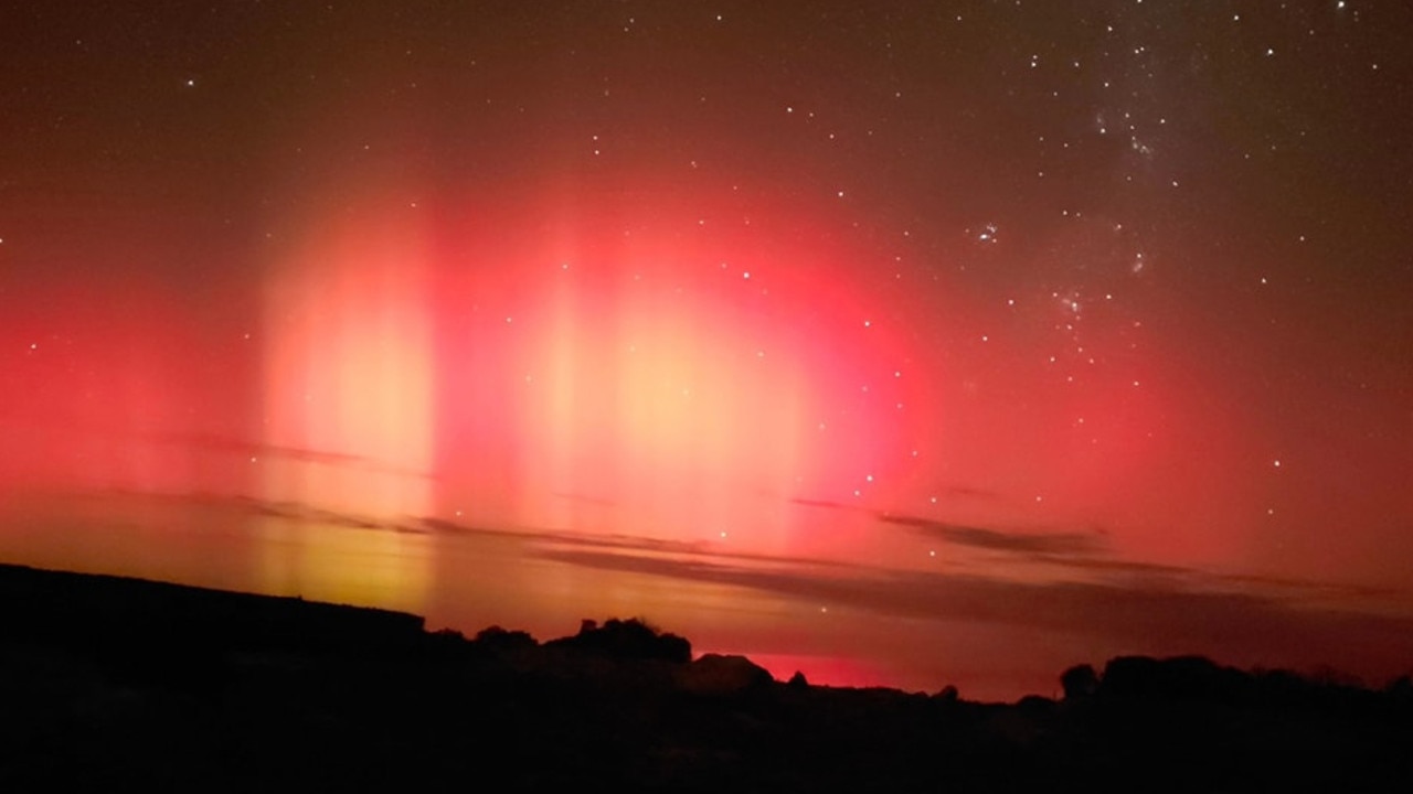 stunning night sky snapped amid geomagnetic storm