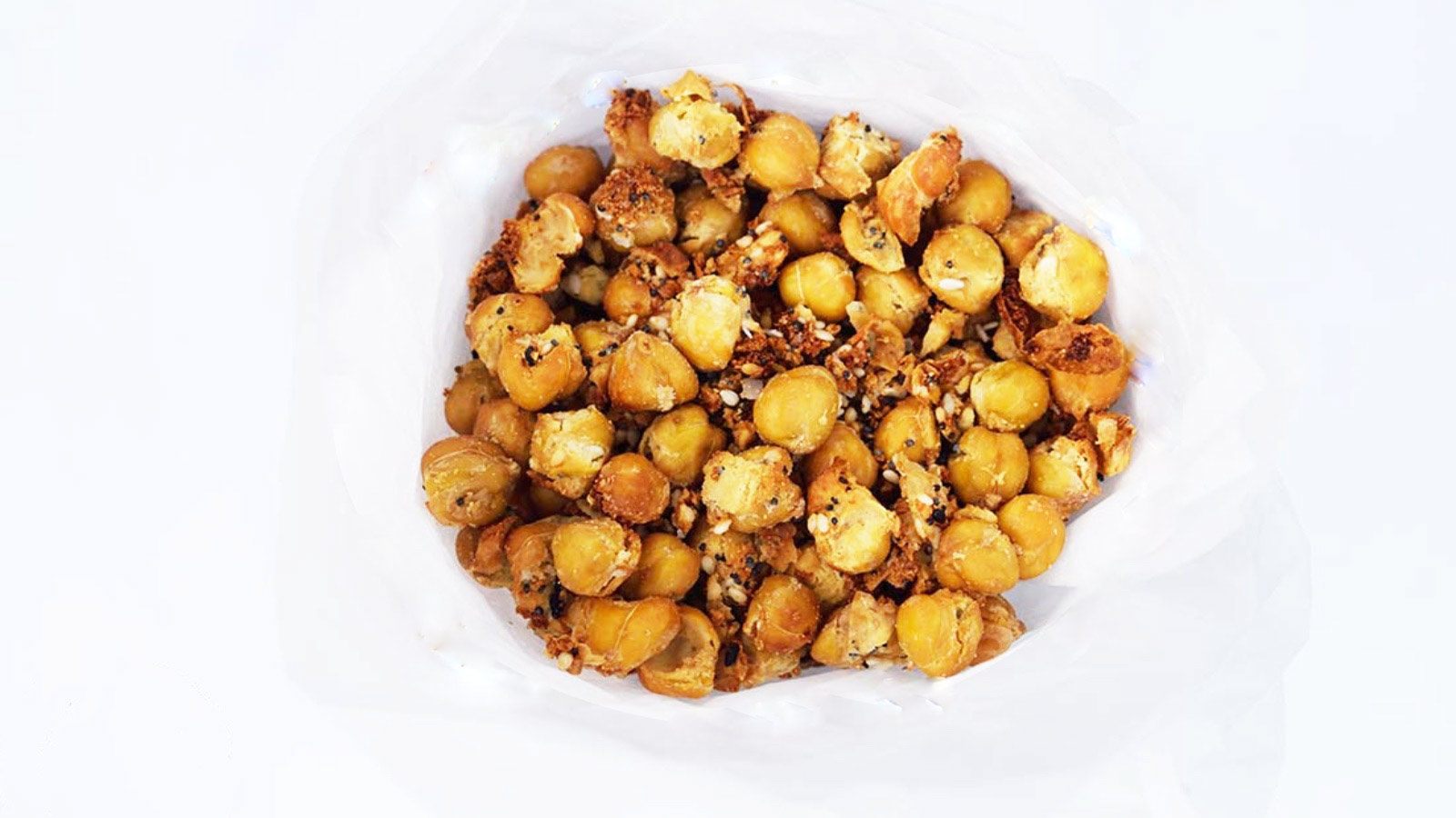 <p>Who needs unhealthy snacks and chips when you can have these delicious <a href="https://www.thegraciouspantry.com/roasted-everything-bagel-chickpeas-recipe/">air fryer everything bagel chickpeas</a>? They’re perfect for an on-the-go snack or for serving at your next movie night with the family. They’re savory and addicting, and you can even use them as a topping on your next salad—if you don’t eat them all first, that is.</p>