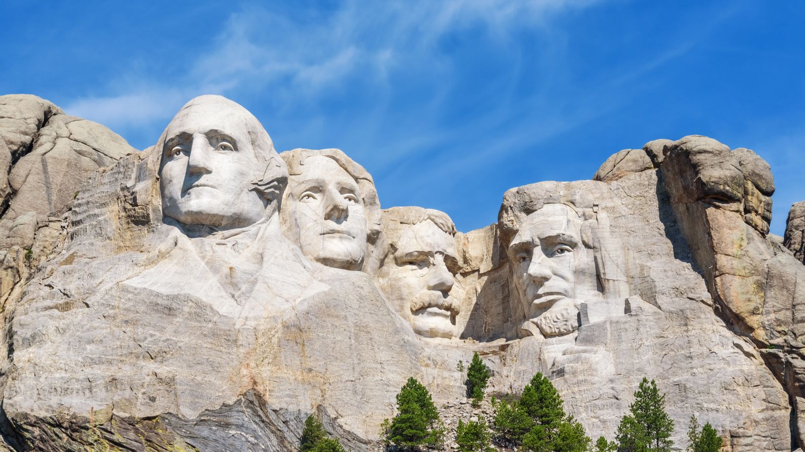<p>Recommended by 58% of visitors</p><p>Mount Rushmore, an iconic American landmark in South Dakota’s Black Hills, is a national memorial that attracts two million visitors annually. Carved into a rock face in the early 20th century, it features the imposing visages of four esteemed American presidents: Thomas Jefferson, George Washington, Abraham Lincoln, and Theodore Roosevelt. The Presidential Trail offers an enhanced viewing experience of this monumental sculpture. The project was designed and supervised by Gutzon Borglum and completed under the stewardship of his son.</p>