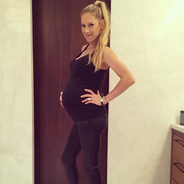 Inside Enrique Iglesias and Anna Kournikova's Super-Private Romance