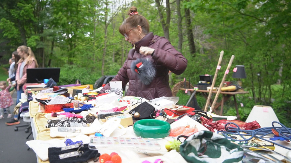 Radisson garage sale draws crowd, offers deals on goods and food