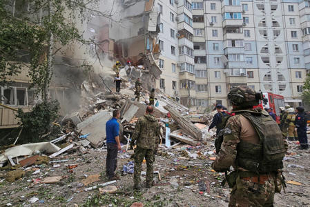 Multiple dead as Russian building collapses near Ukraine border while fighting rages in neighbouring Kharkiv<br><br>