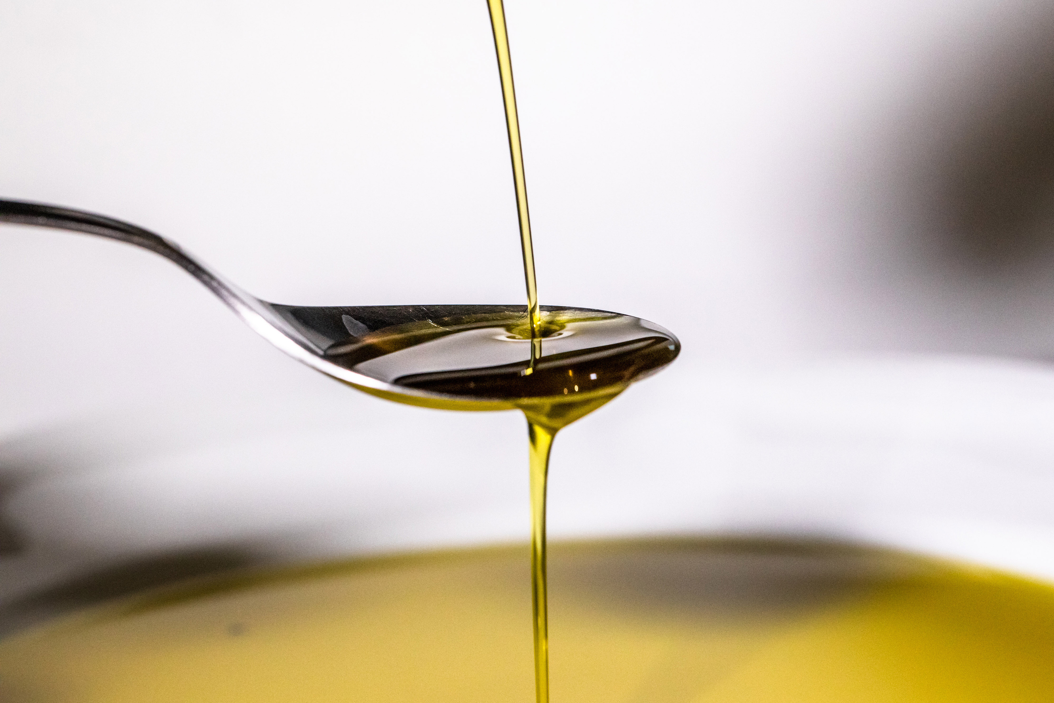 uno de los aceites más consumidos en españa se convierte en veneno cuando se calienta