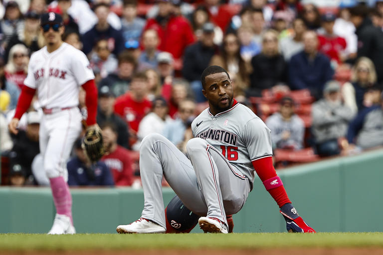 Victor Robles, out of chances with Nats, is designated for assignment