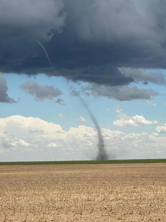 Landspout touches down in the Oklahoma panhandle