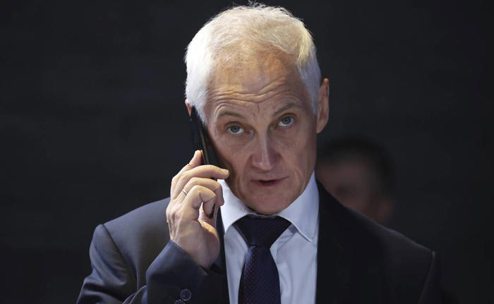 ministros de defensa de rusia y eu hablan por teléfono sobre ucrania, dice moscú