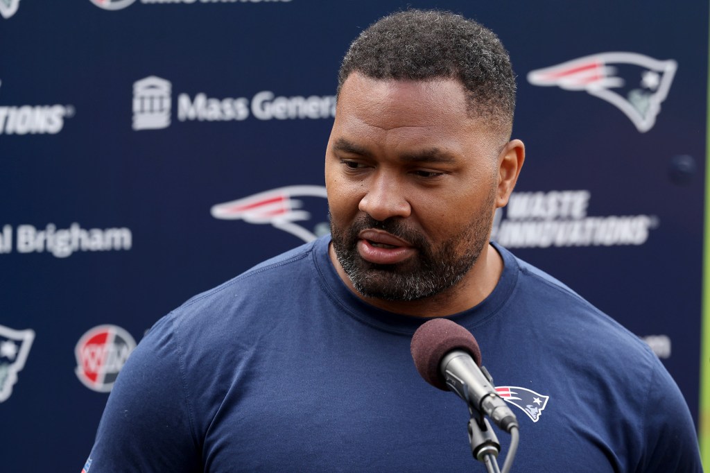 Drake Maye Gets Pointed Message From Patriots Coach Jerod Mayo During ...