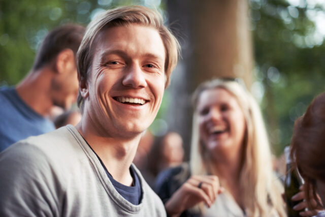 15 Surprising Traits Of Naturally Charismatic People