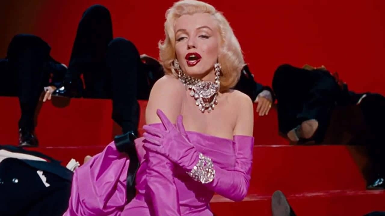 <ul> <li> <p class="entry-title"><a href="https://wealthofgeeks.com/glamorous-women-old-hollywood/" rel="noopener">Timeless Beauty: 50 Iconic Women From Old Hollywood</a></p> </li> <li class="entry-title"> <p class="entry-title"><a href="https://wealthofgeeks.com/hairstyles-make-you-look-younger/" rel="noopener">24 Hairstyles That Can Make Any Woman Look and Feel Younger</a></p> </li> </ul>