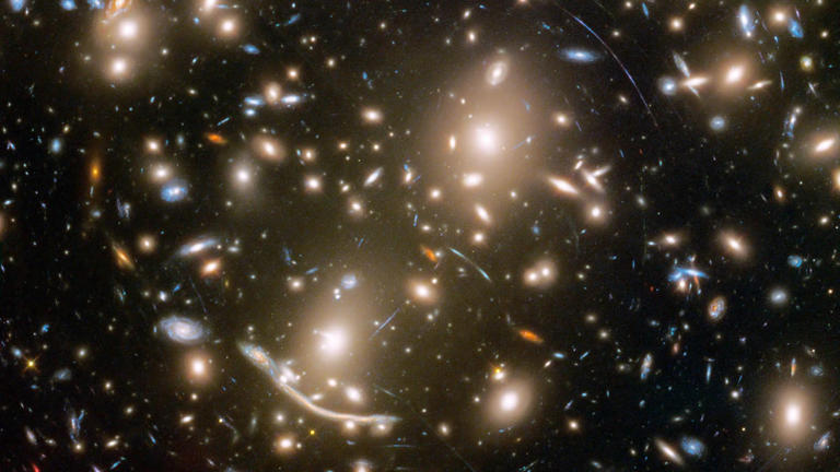 Could dark matter behave like waves? Study proposes new hypothesis