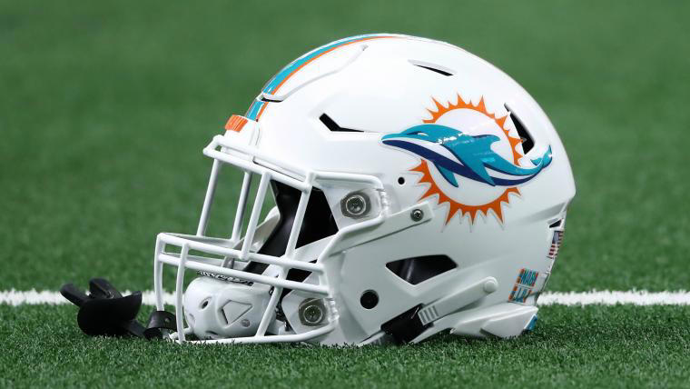 miami dolphins waive wide receiver to make room for defensive lineman