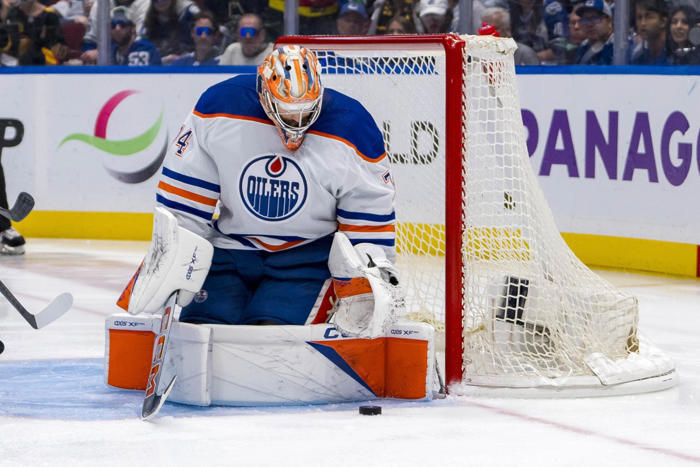 'we need more saves': oilers' game 3 loss raises uncertainty about game 4 goalie