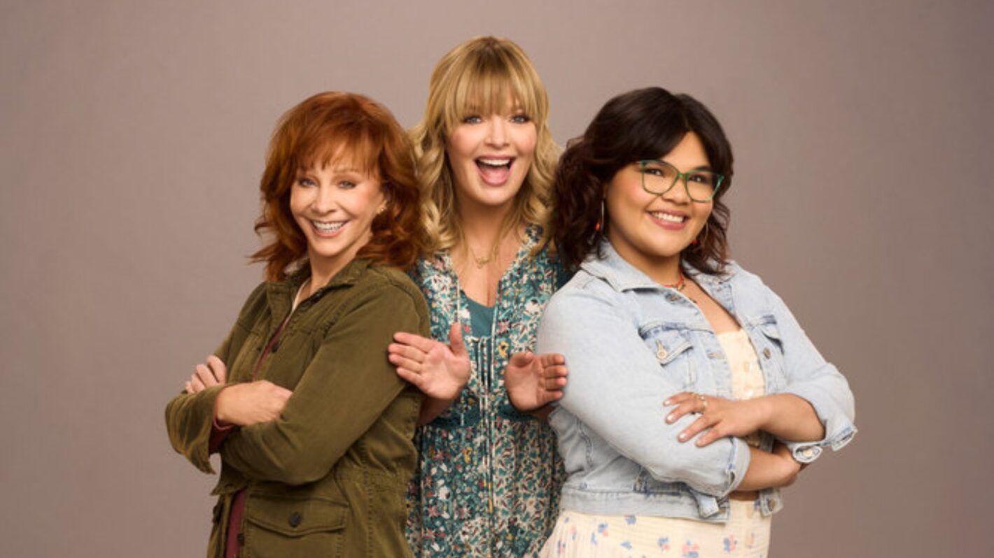 Your First Look at Reba McEntire’s New ‘Happy’s Place’