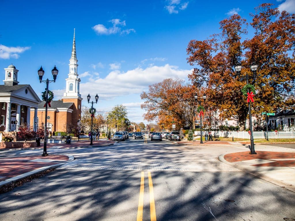 Locals guide on things to do in downtown Cary (eat, drink, play)