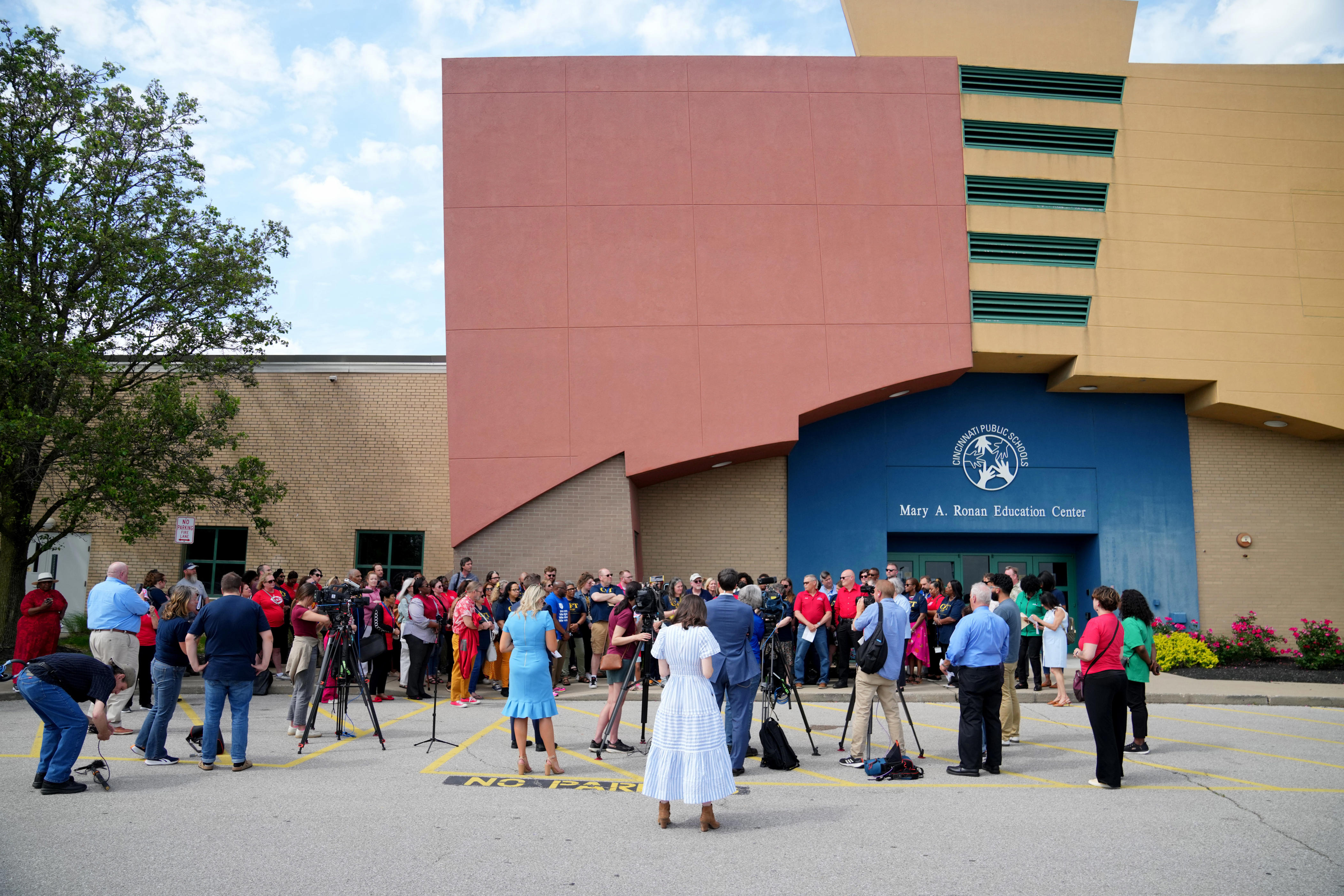 Cincinnati Public Schools Unions Take Votes Of No Confidence ...